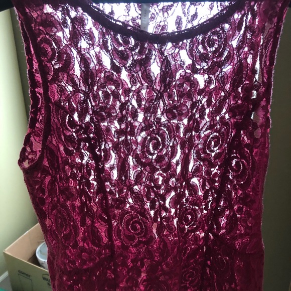 Dark pink/magenta lace top (Lauren Conrad) - Picture 2 of 5